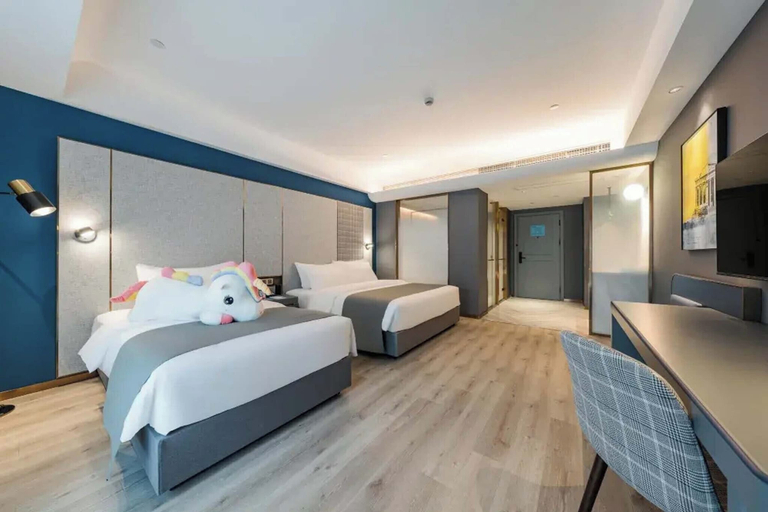 Bedroom 2, Shanghai Lujiazui BaBaiBan LANOU Hotel, Shanghai
