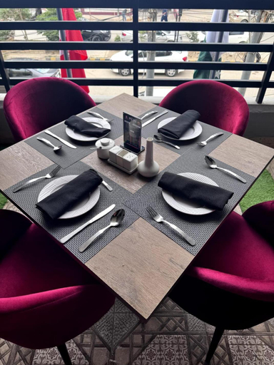 Food & Drinks 5, The Nest Guest House Block 16, Karachi