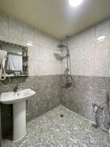 Bathroom 5, Nizami Royal Hotel, Baku