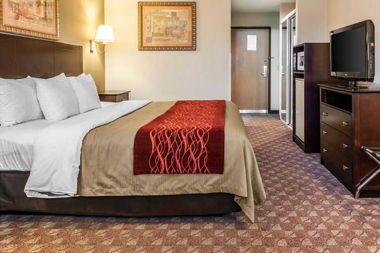 Bedroom 4, Quality Inn Defiance, Defiance