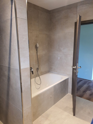 Bathroom 5, Rana's B&B, Ortenaukreis