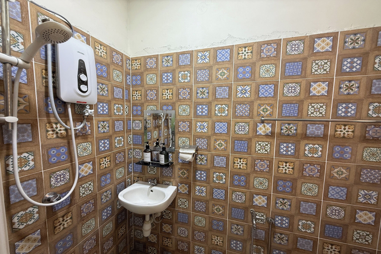 Bathroom 4, Inapan Taman Herba, Seberang Perai Utara
