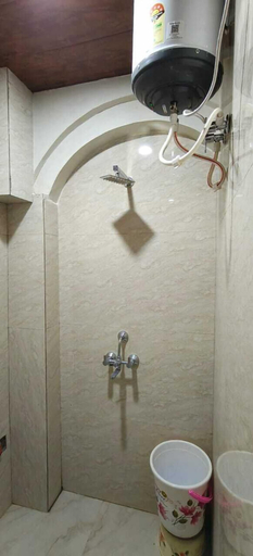 Bathroom 5, Lal Mani Kothi Homestay, Varanasi