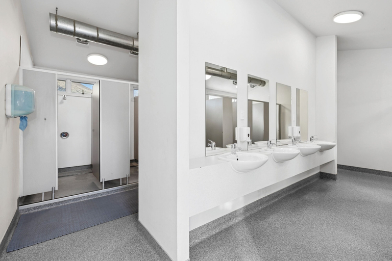 Bathroom 3, Hampshire Holiday Parks - Glendhu Bay, Queenstown-Lakes