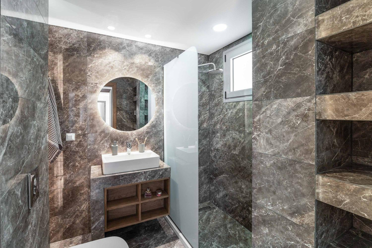 Bathroom 3, Villa Levanta, South Aegean