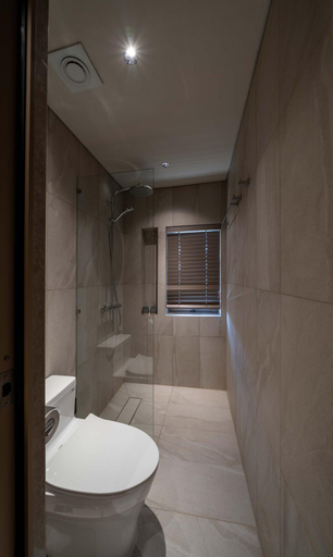 Bathroom 4, Five Rose Villas, Da Nang