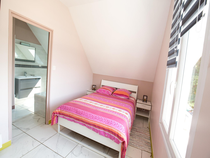 Bedroom 2, Luxury Normandy Retreat, Manche