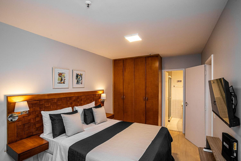 Bedroom 3, Queen Elizabeth, Rio de Janeiro