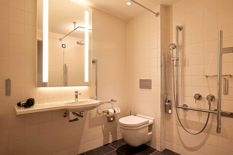 Bathroom 4, IntercityHotel Geneva, Genève