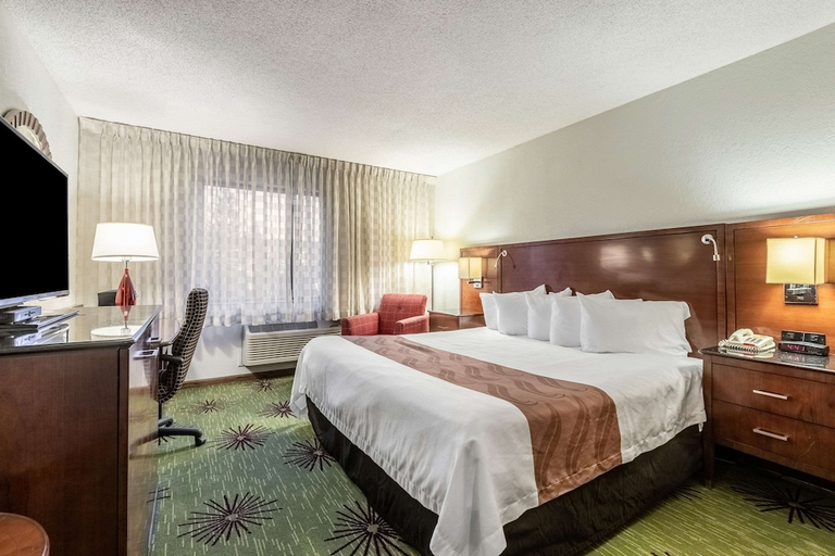 Bedroom 2, Quality Inn & Suites Albert Lea, MN, Freeborn