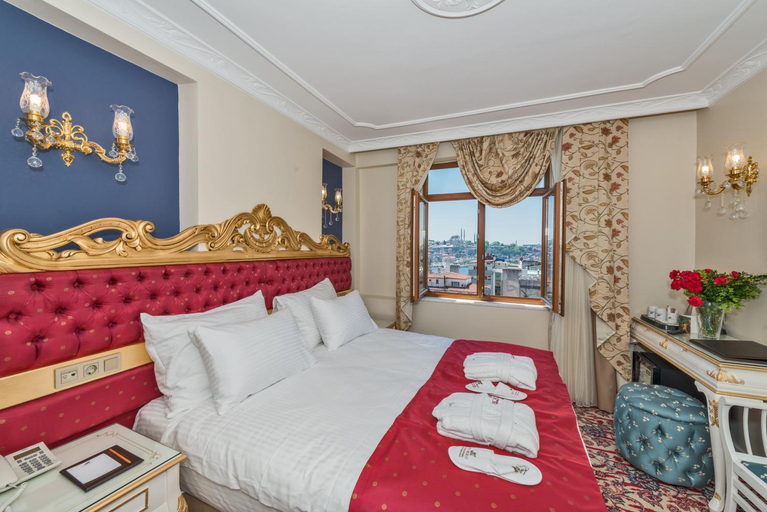 Bedroom 4, Galatower Hotel, Beyoğlu