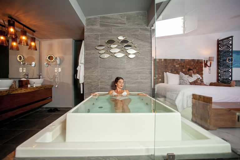 Bathroom 4, Mia Bacalar Luxury Resort and Spa, Othón P. Blanco