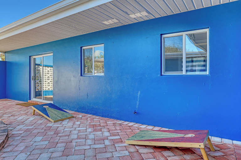 Terrace/patio 3, Vibrant Coastal Cottage with Pool, Brevard