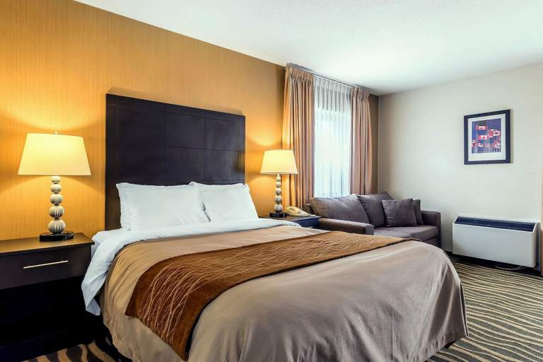 Others 2, Quality Inn Barrie, ON, Simcoe
