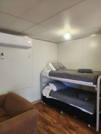 Room 4, Wongan Hills Caravan Park, Wongan-Ballidu