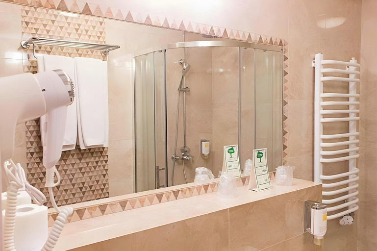 Bathroom 4, Hotel Gromada Warszawa Centrum, Warsaw