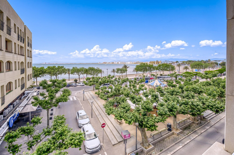 Primary image, Beachfront Apartment with Terrace Views, Girona