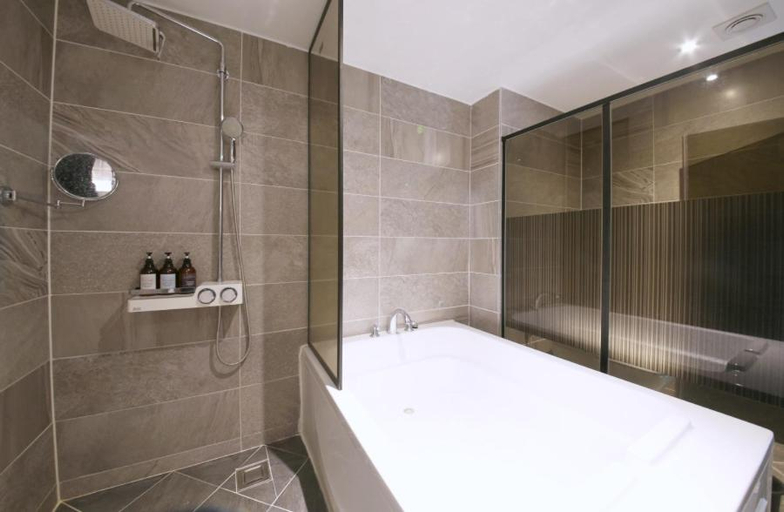 Bathroom 4, Gimhae STAY INN Hotel, Gimhae