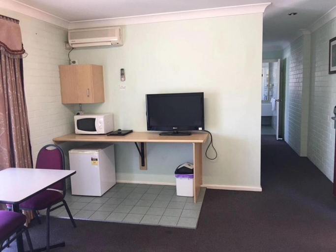Public Area, Homestead Motel, Dubbo - Pt A
