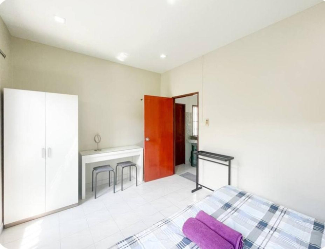 Bedroom, Beach Village House CH2, Pulau Phuket