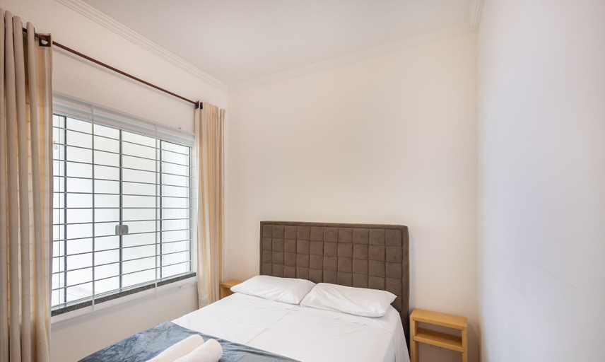 Room 4, 3BR House w/ BBQ & Garage 850m Beach Rdo0025, Piçarras