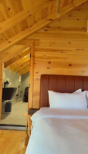Bedroom 3, أكواخ الصنوبر