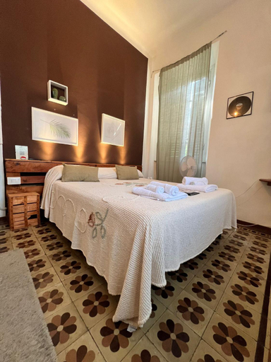 Bedroom 4, Villa Sunrise, Lucca