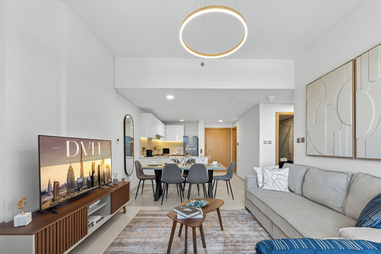 Living area 4, Radiant Boulevard by DVH Luxe Retreats, Abu Dhabi City