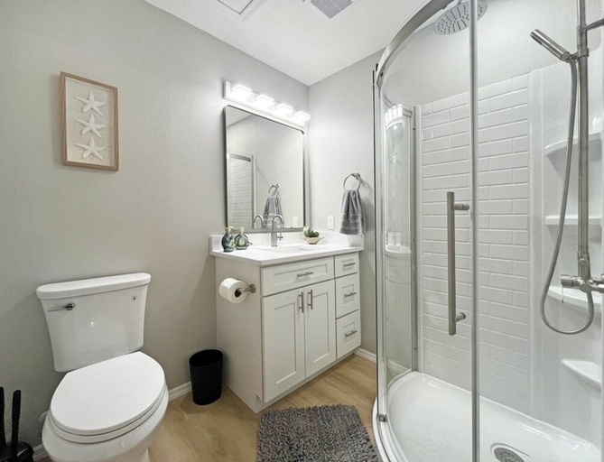 Bathroom 3, Magical Dreams 5 Bedroom Home, Osceola
