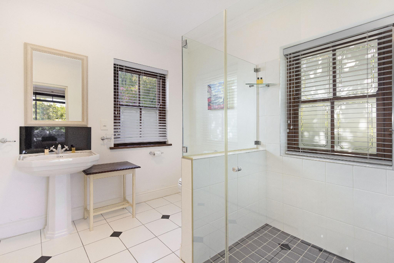 Bathroom 4, Winelands Golf Lodges 29, Cape Winelands