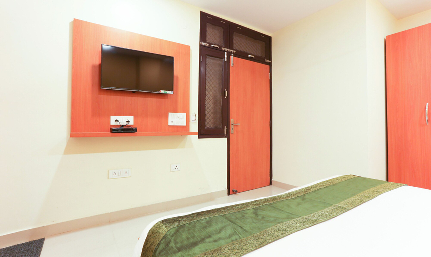 Room 3, Hotel TMS Residency, Delhi