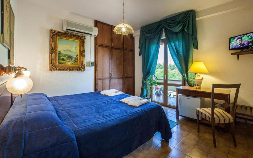 Bedroom 2, Hotel Garden, Cagliari