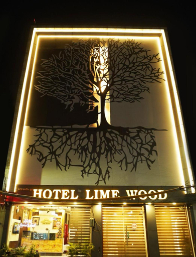Food & Drinks, Hotel Lime Wood, Ludhiana