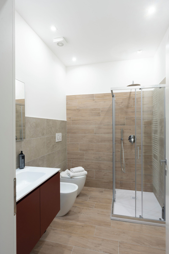 Bathroom 5, Astoria Comfort Rooms, Bologna