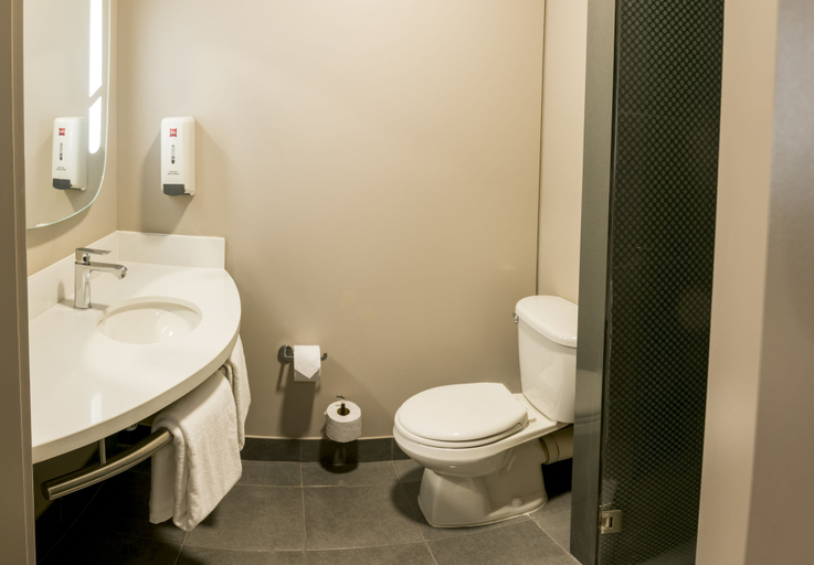 Bathroom 5, ibis Cali Granada, Santiago de Cali