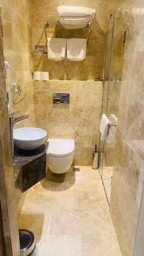 Bathroom 4, Faros Old City Hotel, Fatih