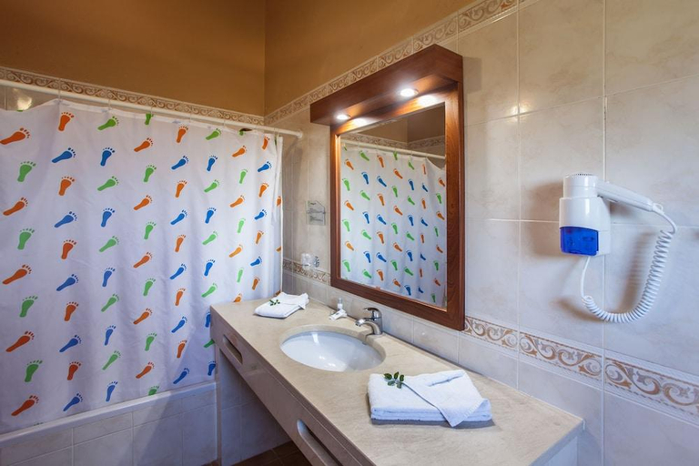 Bathroom 3, Montinho De Ouro, Lagos