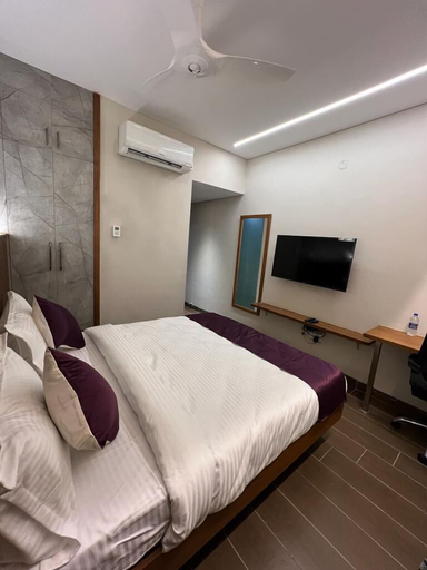Room amenity 4, Hotel 5 Elements Madhapur, Hyderabad