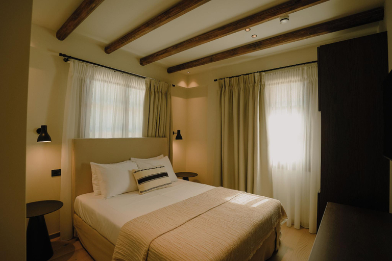 Bedroom 2, Mones, Thessaly