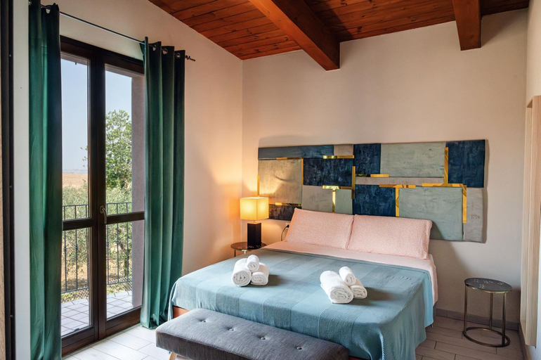Bedroom, B&B Tra colline marchigiane - sauna e piscina, Pesaro E Urbino