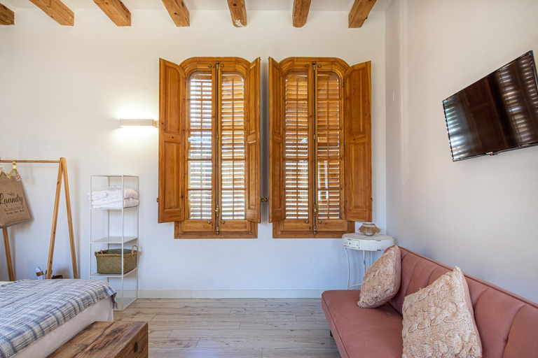 Bedroom 3, La Casa del Miracle, hostal, Lleida