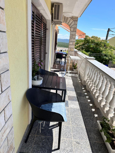 Others 4, Apartman Nikola, Krk