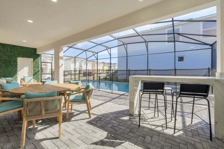 Outdoor dining 4, 10 Bed 8 Bath Villa Gamesroom & Pool 16284saint 10 Bedroom Villa, Lake