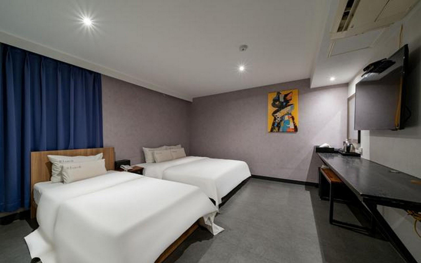 Bedroom 3, Suwon Ingye-dong Janibee, Suwon