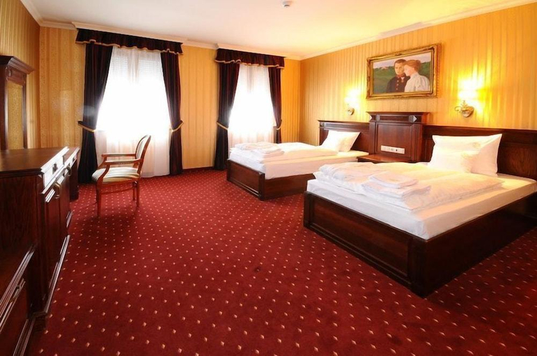 Bedroom 3, Hotel Obester, Debrecen