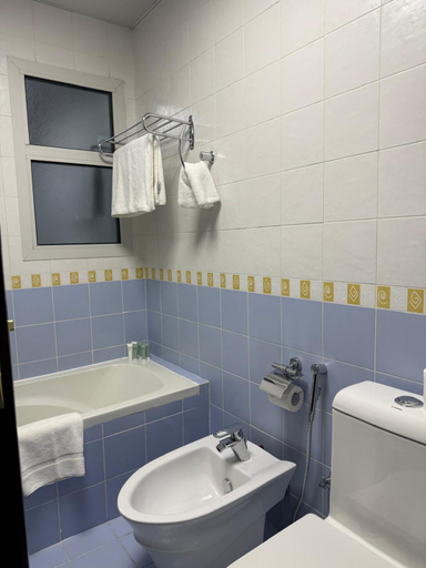 Bathroom 4, Al Safa Royal Suites, Doha