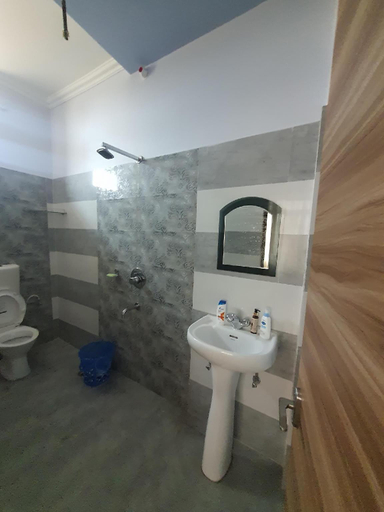 Bathroom 4, Shree Nanda Guest House , Varanasi