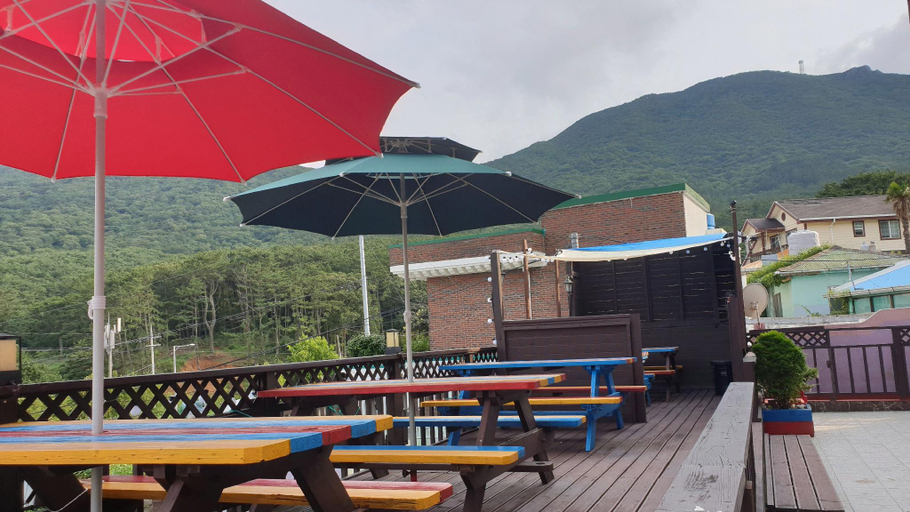Others 4, Geoje Araon Pension, Geoje