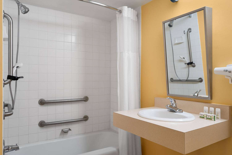 Bathroom 3, Ramada by Wyndham Tucson, Pima
