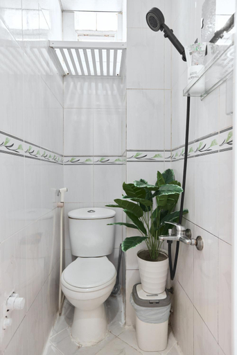 Bathroom 3, YHD HomeStay Bui Vien, District 1